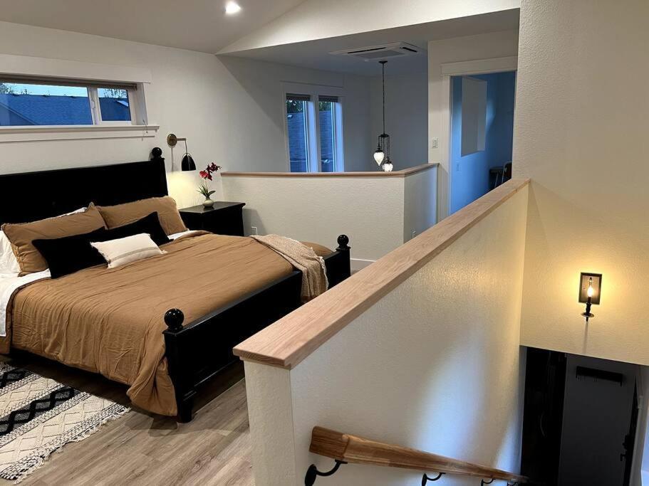 Brand New Custom Built Cottage In Downtown W/Pool! Salem Exterior photo