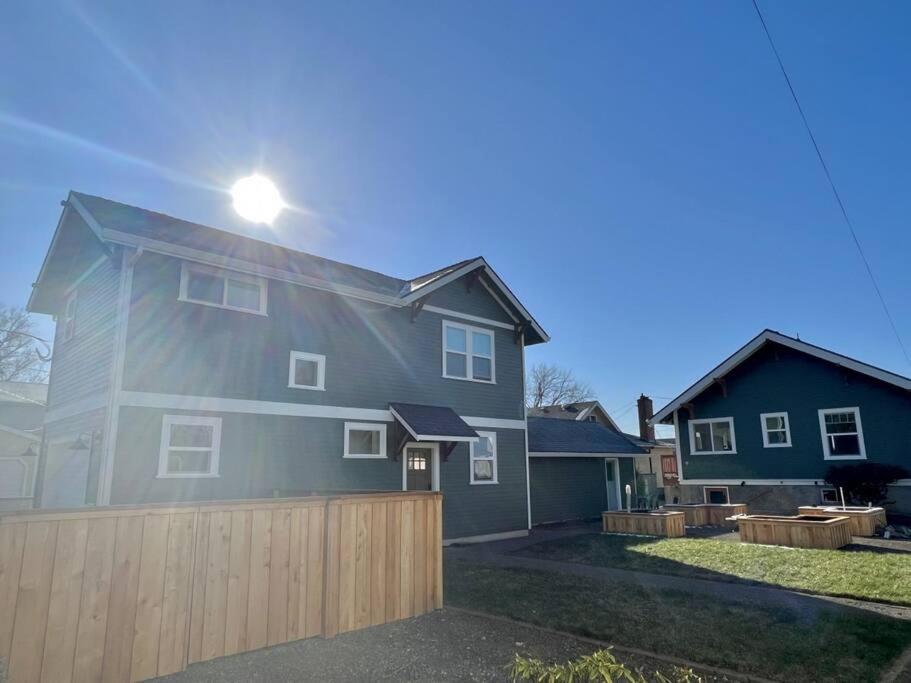 Brand New Custom Built Cottage In Downtown W/Pool! Salem Exterior photo